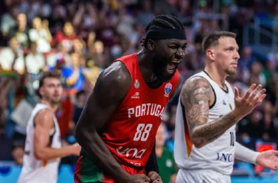 关于土耳其男篮逆转希腊男篮，波特高光表现的信息