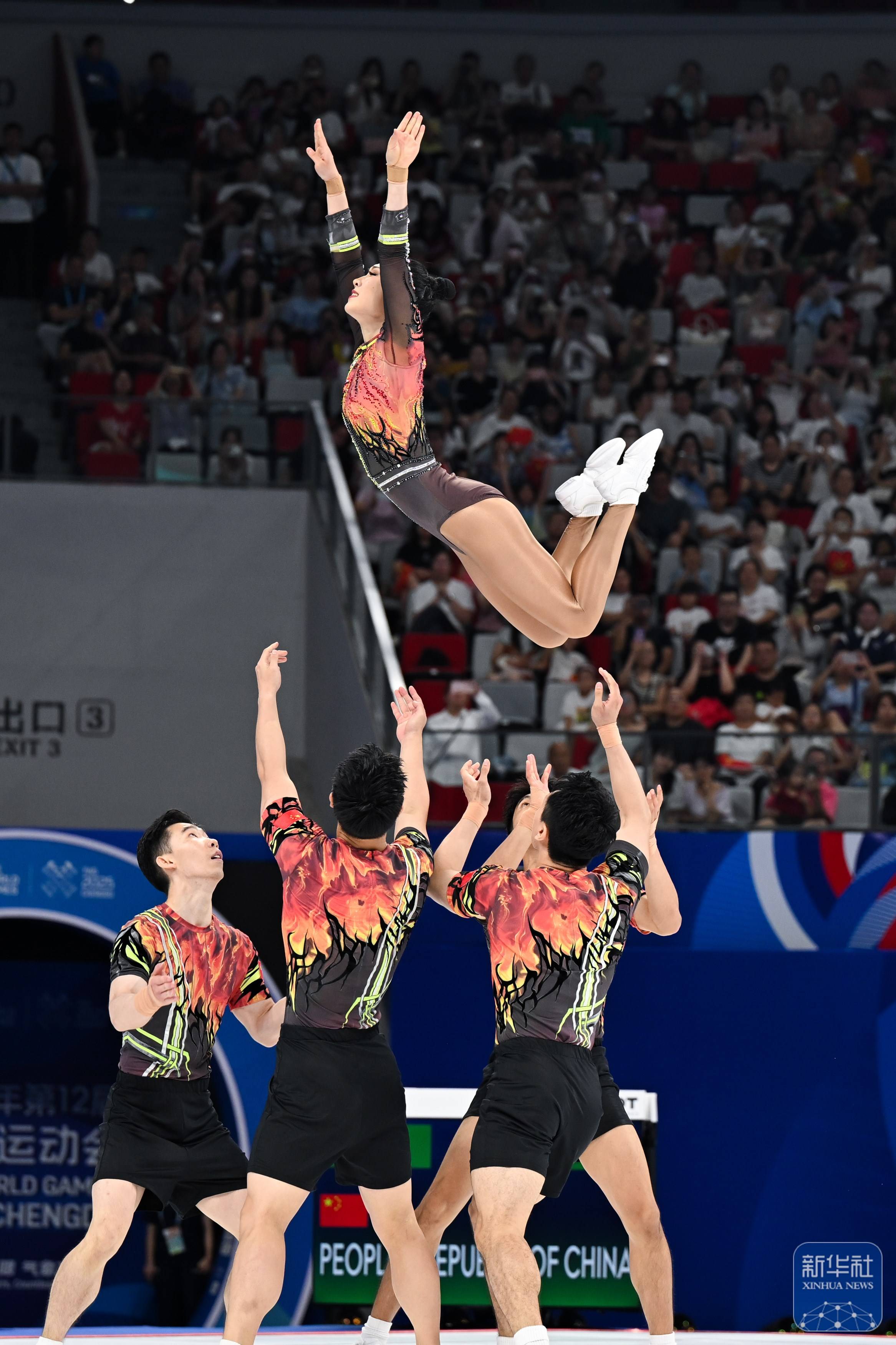 包含体操选手发挥出色，荣膺最佳MVP的词条