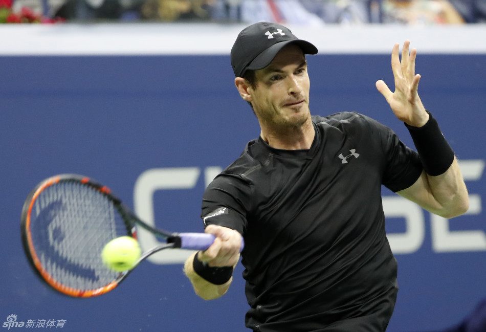 爱游戏在线-美网险胜年终总决赛，穆雷惊艳四座