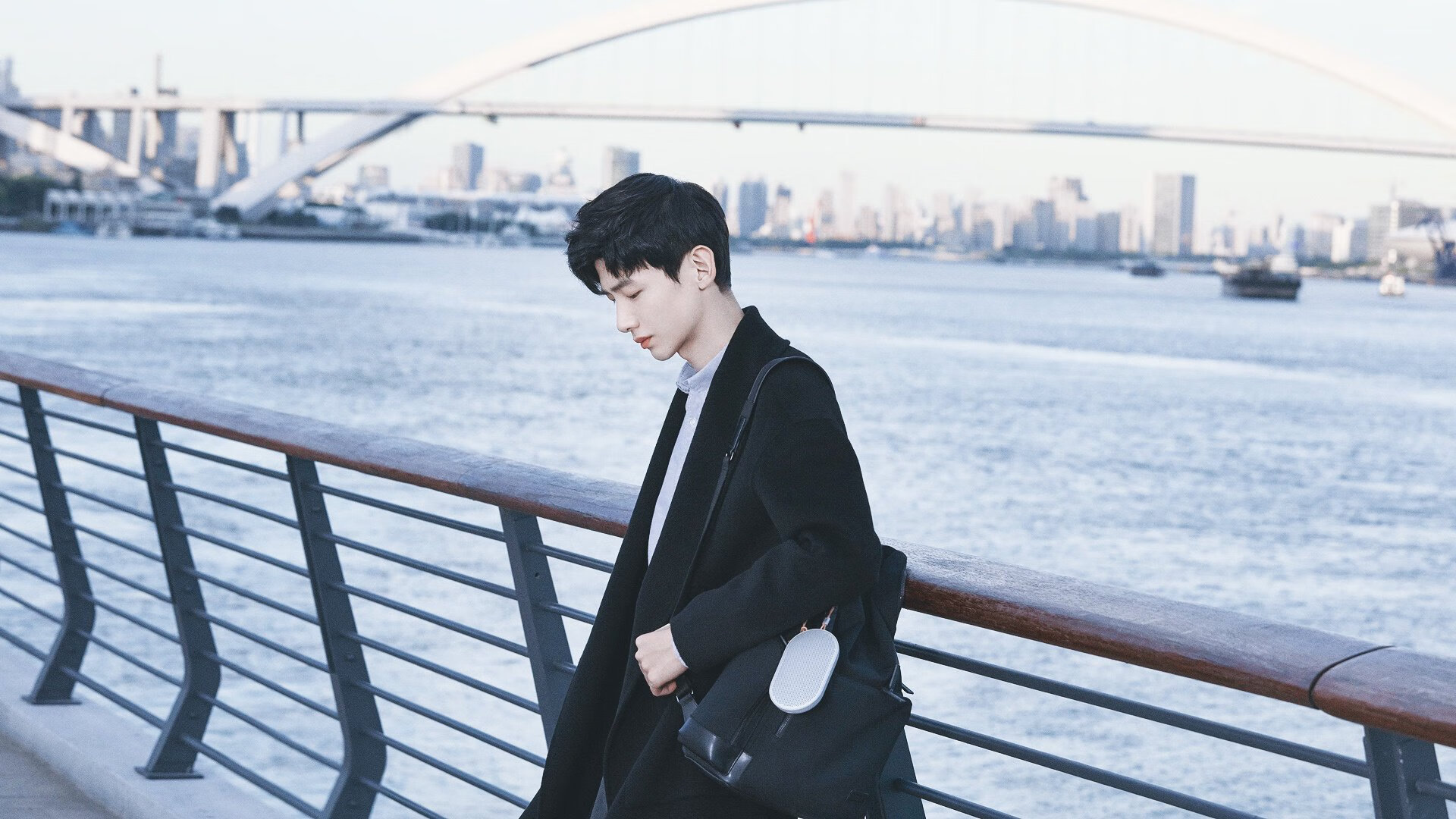 绿茵猛兽吞噬红黑军团,银箭传奇再燃争冠烈焰