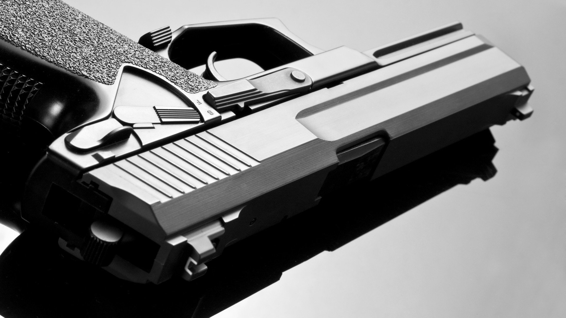 双城记，当篮网压制吉林队，杰伦·格林在休斯敦接管比赛